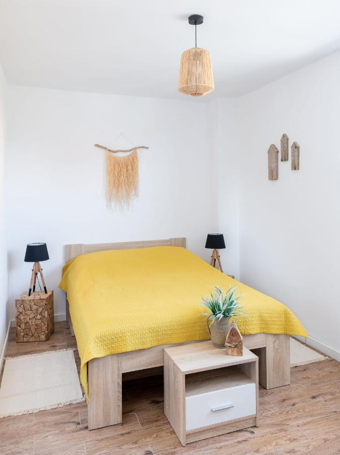 Dom Latarnika Apartment Jaroslawiec Ngoại thất bức ảnh