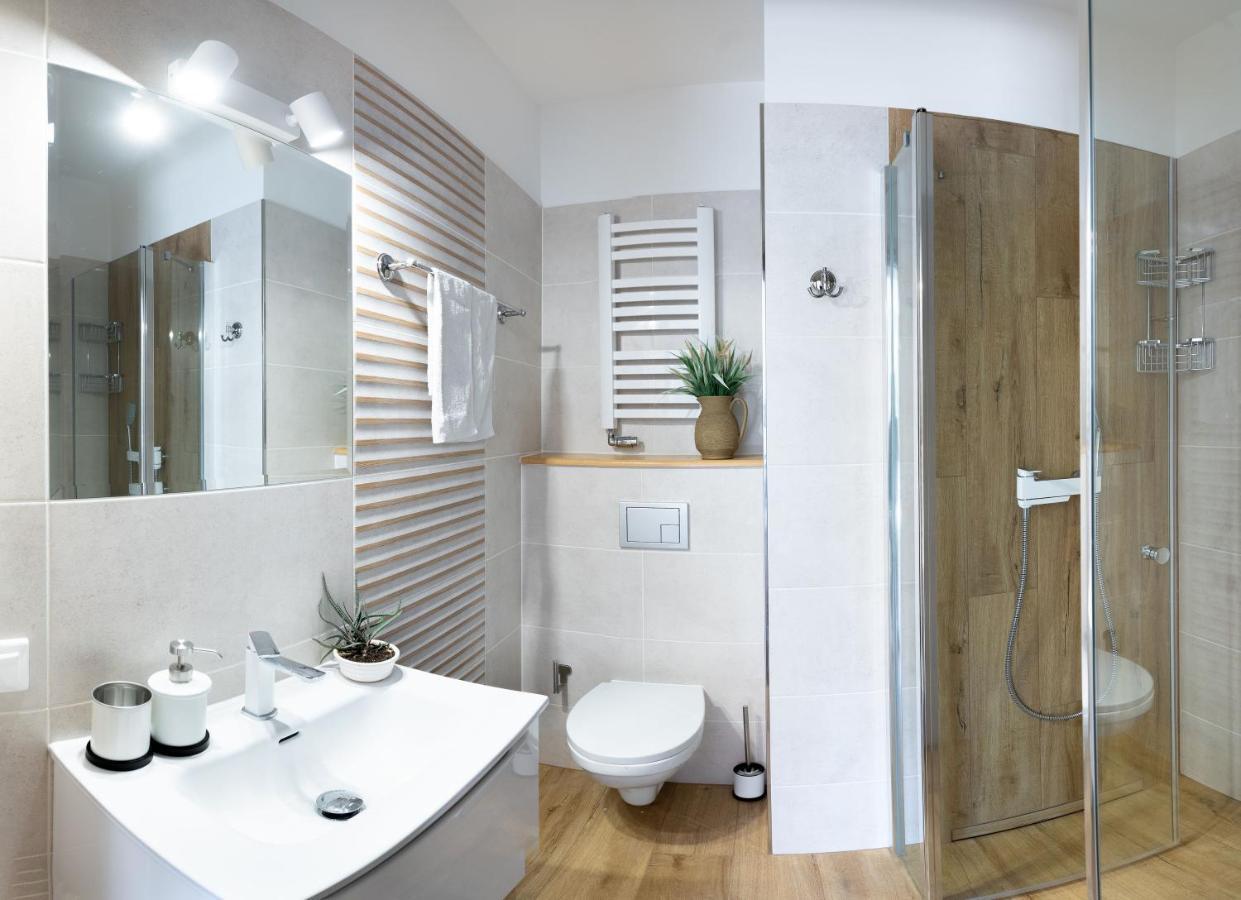 Dom Latarnika Apartment Jaroslawiec Ngoại thất bức ảnh