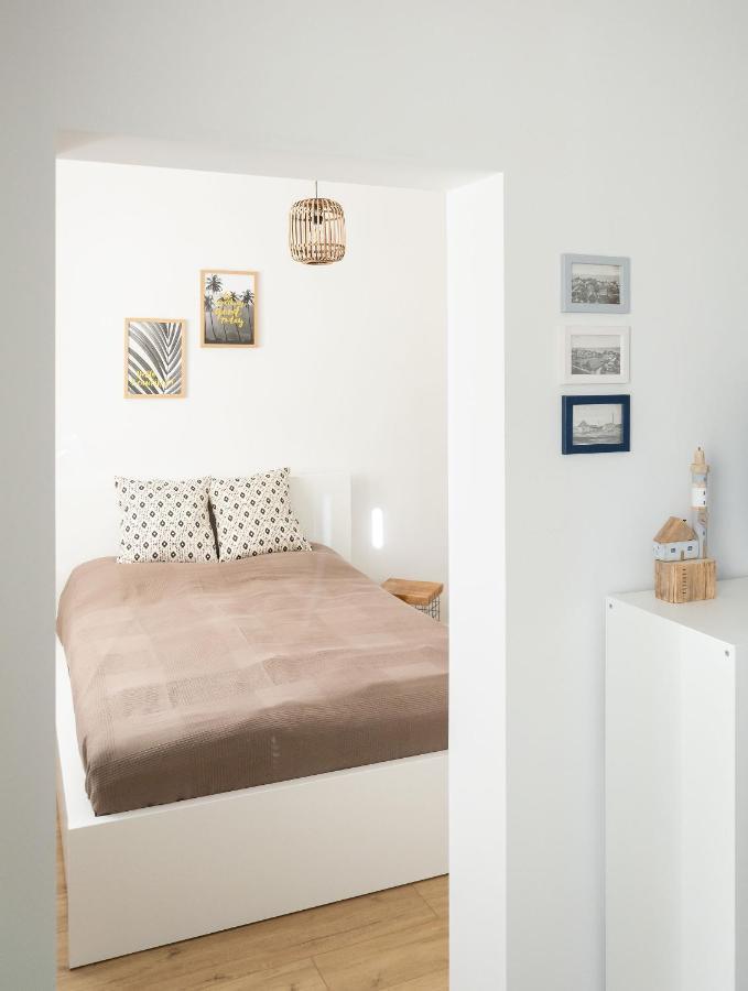 Dom Latarnika Apartment Jaroslawiec Ngoại thất bức ảnh