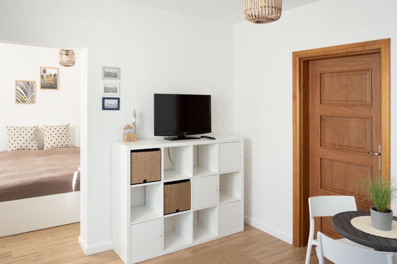 Dom Latarnika Apartment Jaroslawiec Ngoại thất bức ảnh