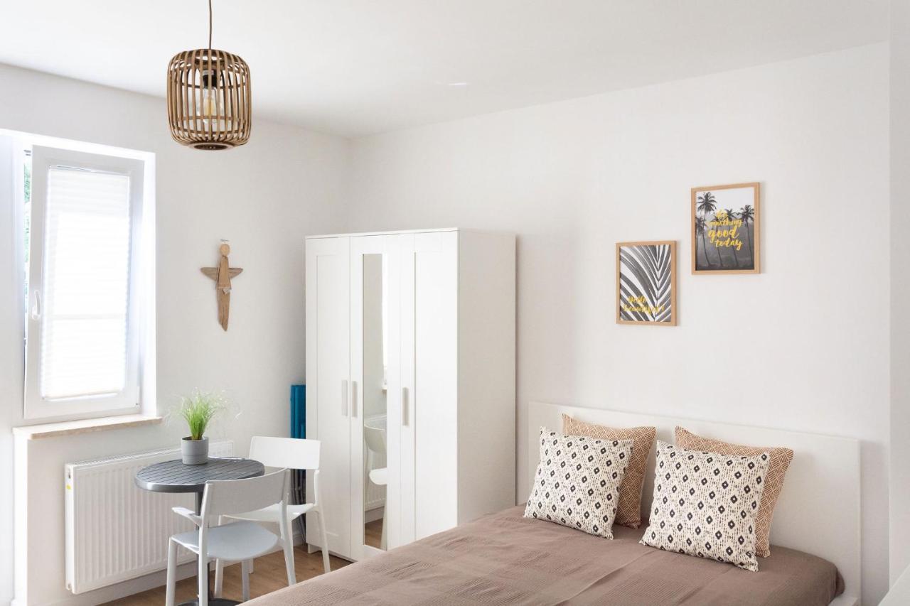Dom Latarnika Apartment Jaroslawiec Ngoại thất bức ảnh