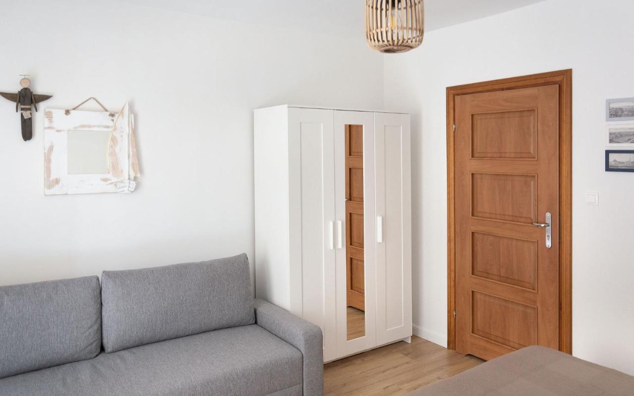 Dom Latarnika Apartment Jaroslawiec Ngoại thất bức ảnh
