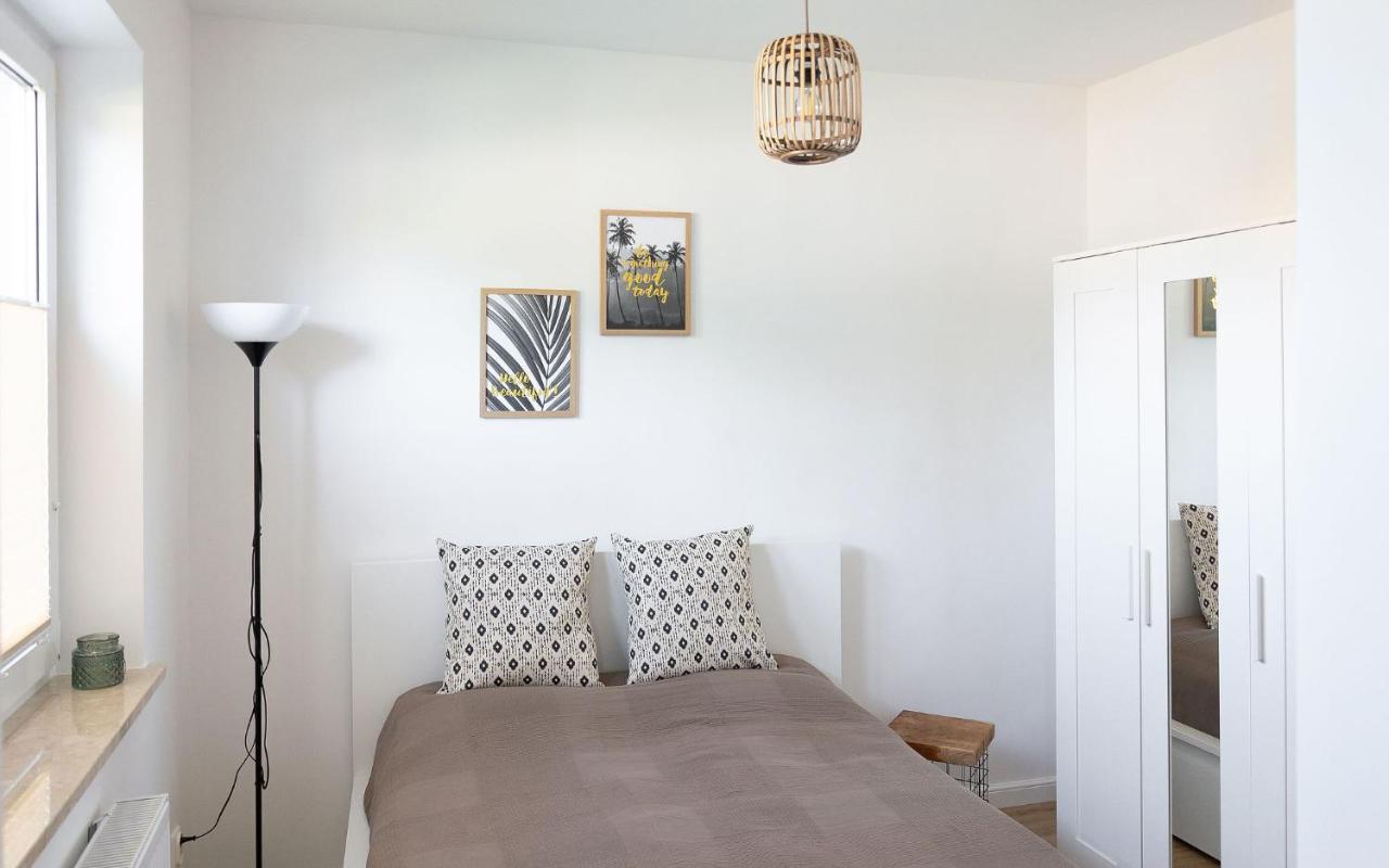 Dom Latarnika Apartment Jaroslawiec Ngoại thất bức ảnh